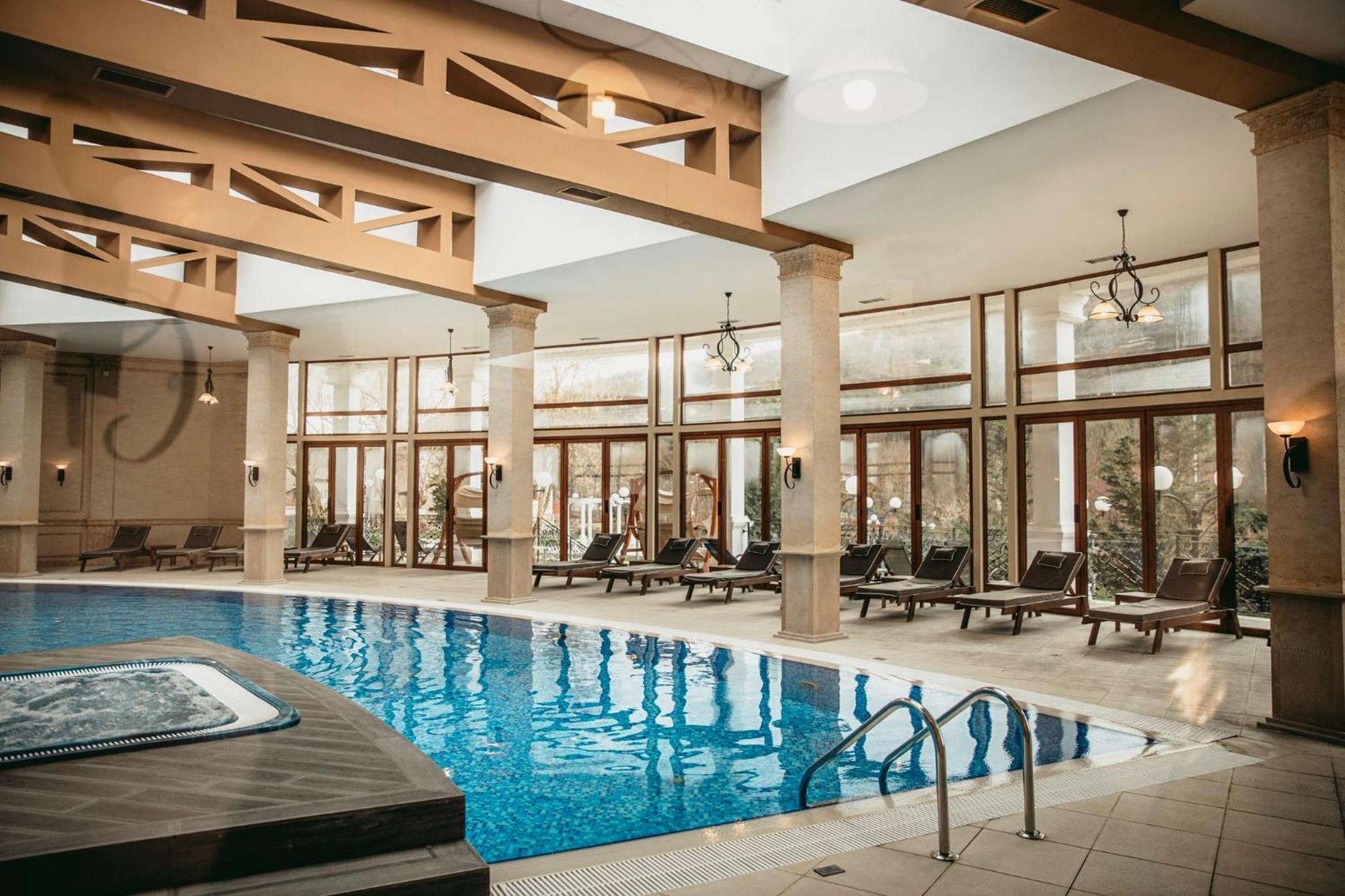 Midalidare Hotel & Spa Mogilovo Eksteriør bilde